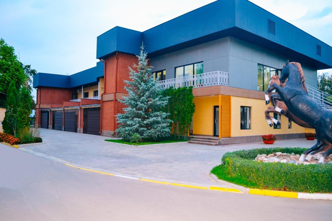 Gоlden Dragon Villa Hotel Biszkek Zewnętrze zdjęcie