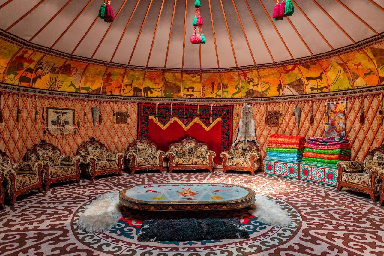 Gоlden Dragon Villa Hotel Biszkek Zewnętrze zdjęcie
