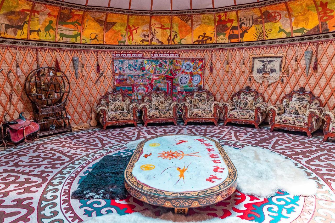 Gоlden Dragon Villa Hotel Biszkek Zewnętrze zdjęcie