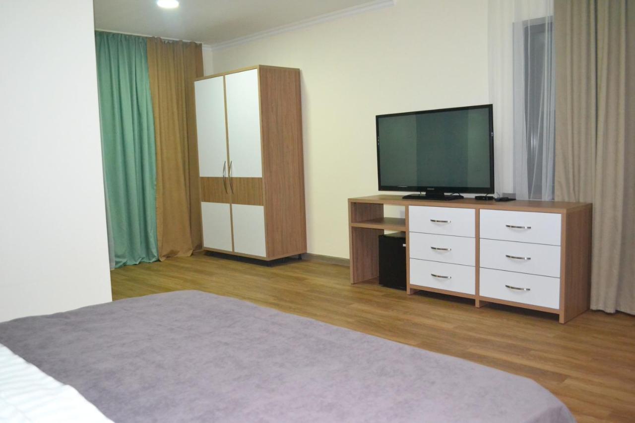 Gоlden Dragon Villa Hotel Biszkek Zewnętrze zdjęcie