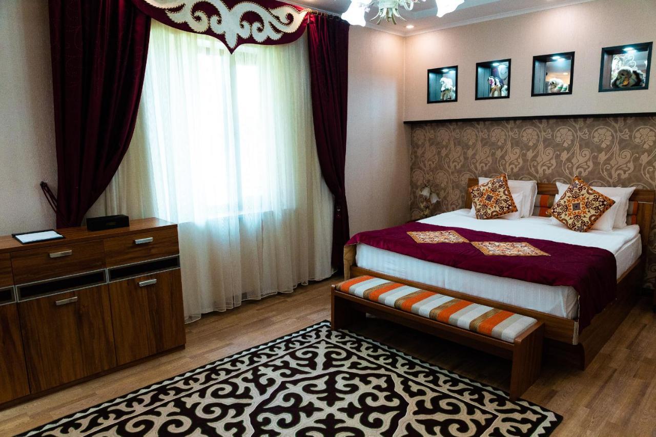 Gоlden Dragon Villa Hotel Biszkek Zewnętrze zdjęcie